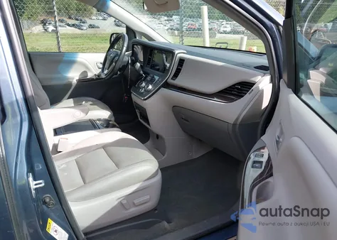 2017 Toyota Sienna Xle 8 Passenger from USA, damaged, VIN 5TDYZ3DC3HS858294